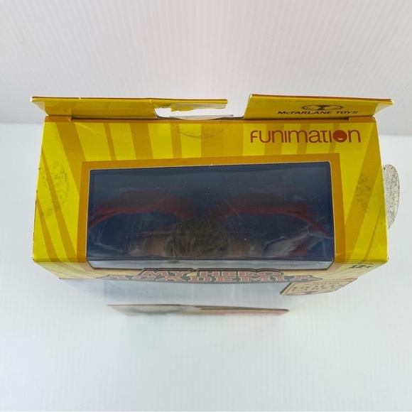 NEW My Hero Academia Hawks Figure 7 inch 22 moving parts - Picture 6 of 9